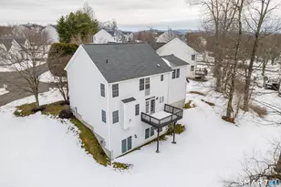 114 Silversmith Dr, Danbury, CT 06811 - Photo 31