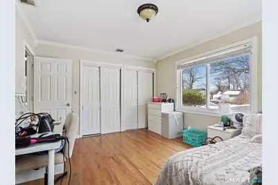 170 Marilyn Drive, Bridgeport, CT 06606 - Photo 11