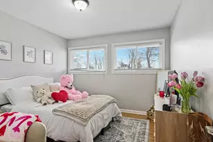 170 Marilyn Dr, Bridgeport, CT 06606 - Photo 9