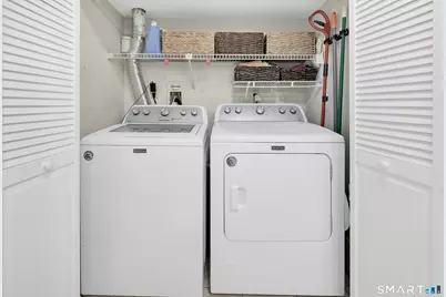 82 Country Walk, Shelton, CT 06484 - Photo 15