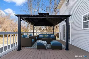 84 Brookside Cir, Windsor, CT 06095 - Photo 5