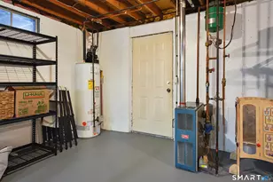 84 Brookside Cir, Windsor, CT 06095 - Photo 31