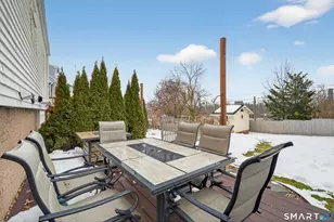 10 Hammer Pl, Branford, CT 06405 - Photo 33