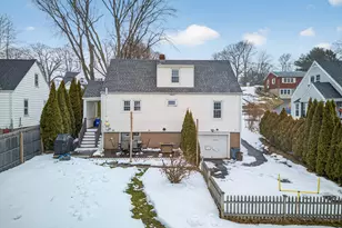 10 Hammer Pl, Branford, CT 06405 - Photo 35