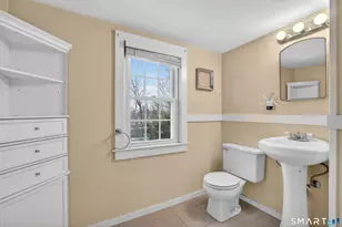 10 Hammer Pl, Branford, CT 06405 - Photo 25