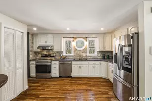 35 Hollow Brook Rd, Windsor, CT 06095 - Photo 9