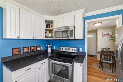 91 Ellsworth Drive, Bloomfield, CT 06002 - Photo 11