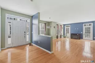 49 Park Pl Cir, West Hartford, CT 06110 - Photo 5