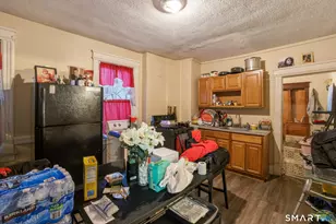 370 Maple Ave, Hartford, CT 06114 - Photo 5