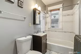 370 Maple Ave, Hartford, CT 06114 - Photo 35