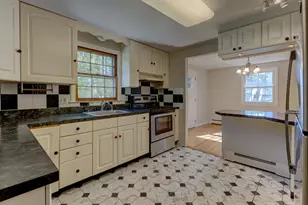 269 Hollister Dr, East Hartford, CT 06118 - Photo 13