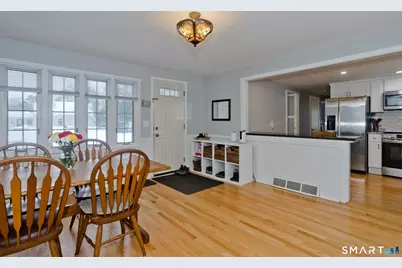 60 Barry Lane, Simsbury, CT 06070 - Photo 7