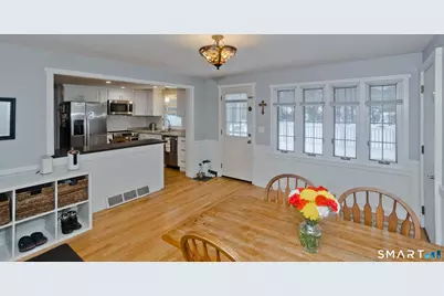 60 Barry Lane, Simsbury, CT 06070 - Photo 11