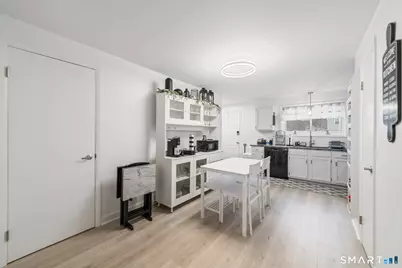 1081 New Haven Road #APT 6G, Naugatuck, CT 06770 - Photo 7