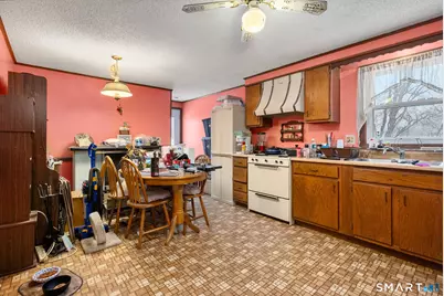 23 Farmstead Circle, Bloomfield, CT 06002 - Photo 7