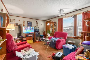 23 Farmstead Cir, Bloomfield, CT 06002 - Photo 11