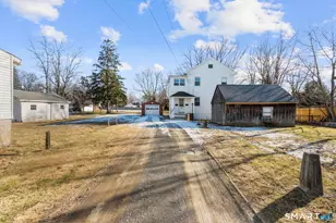 26 Water St, Guilford, CT 06437 - Photo 15