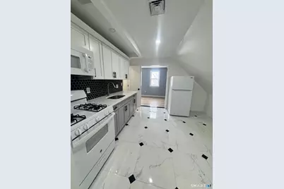 417 Poplar Street, New Haven, CT 06513 - Photo 1