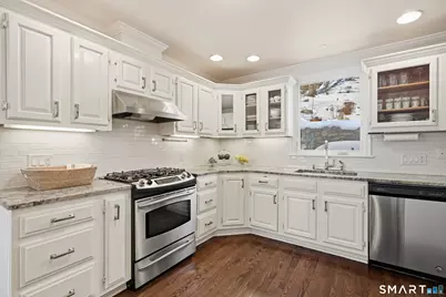 5 Halliwell Drive, Stamford, CT 06902 - Photo 11