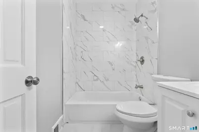 31 Alton Street, Waterbury, CT 06705 - Photo 9