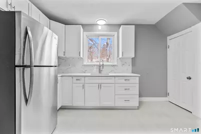 31 Alton Street, Waterbury, CT 06705 - Photo 5