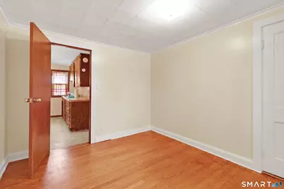 131 Mountain View Avenue, Bristol, CT 06010 - Photo 23