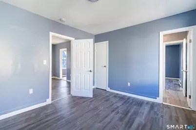 27 Beacon Street, Waterbury, CT 06704 - Photo 5