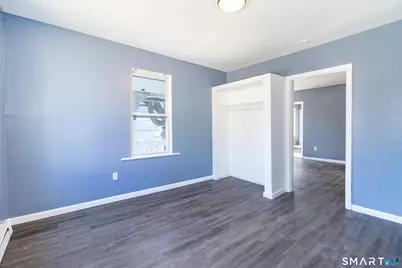 27 Beacon Street, Waterbury, CT 06704 - Photo 7