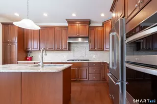 1 Arrowwood Ct, Middlebury, CT 06762 - Photo 11