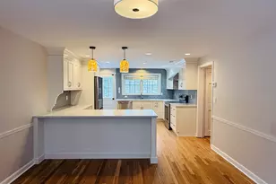 1091 Round Hill Rd, Fairfield, CT 06824 - Photo 5