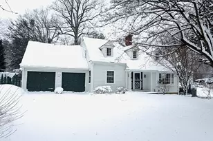 1091 Round Hill Rd, Fairfield, CT 06824 - Photo 23