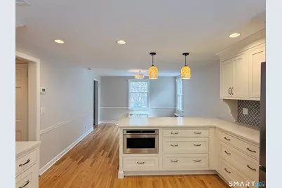 1091 Round Hill Road, Fairfield, CT 06824 - Photo 7