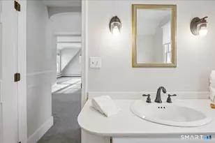 1091 Round Hill Rd, Fairfield, CT 06824 - Photo 17