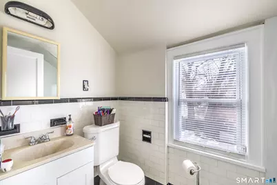 61 Astoria Avenue, Bridgeport, CT 06604 - Photo 15