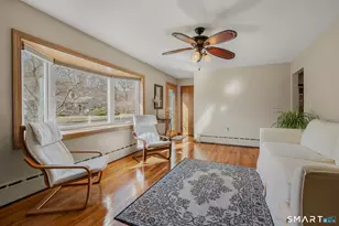 15 Sunnieside Dr, East Lyme, CT 06357 - Photo 9