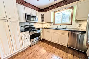 3 Frisbie St, New Fairfield, CT 06812 - Photo 13