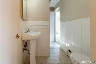 199 Eddy Ln, Newington, CT 06111 - Photo 19