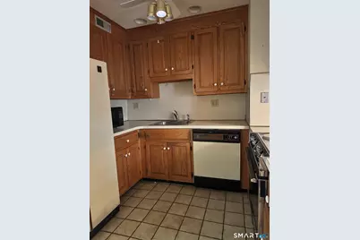 210 Treadwell Street #310, Hamden, CT 06517 - Photo 5