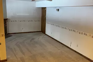 210 Treadwell St, Hamden, CT 06517 - Photo 13