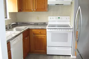 285 Queen St, Southington, CT 06489 - Photo 11