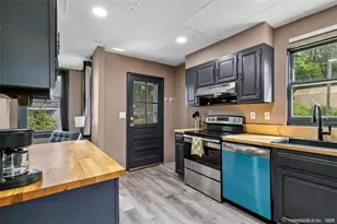 7 Swan Ave, Norwich, CT 06360 - Photo 11