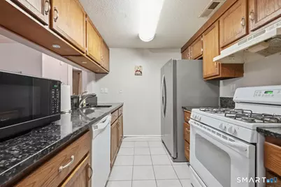 46 Little Oak Lane #46, Rocky Hill, CT 06067 - Photo 9