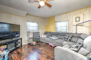 101 Hawkins St, Derby, CT 06418 - Photo 23