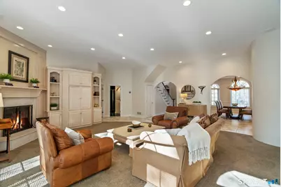 13 Chatsworth Place, Farmington, CT 06032 - Photo 11