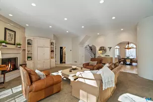 13 Chatsworth Pl, Farmington, CT 06032 - Photo 11