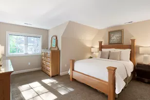 13 Chatsworth Pl, Farmington, CT 06032 - Photo 25