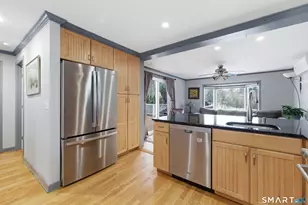 123 Argyle Ave, West Hartford, CT 06107 - Photo 11