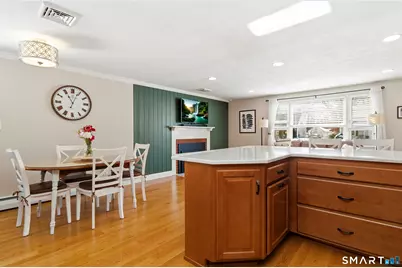 140 Dowd Street, Newington, CT 06111 - Photo 11