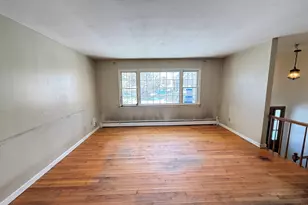 409 Boston St, Guilford, CT 06437 - Photo 9