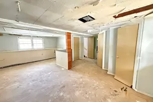 409 Boston St, Guilford, CT 06437 - Photo 27